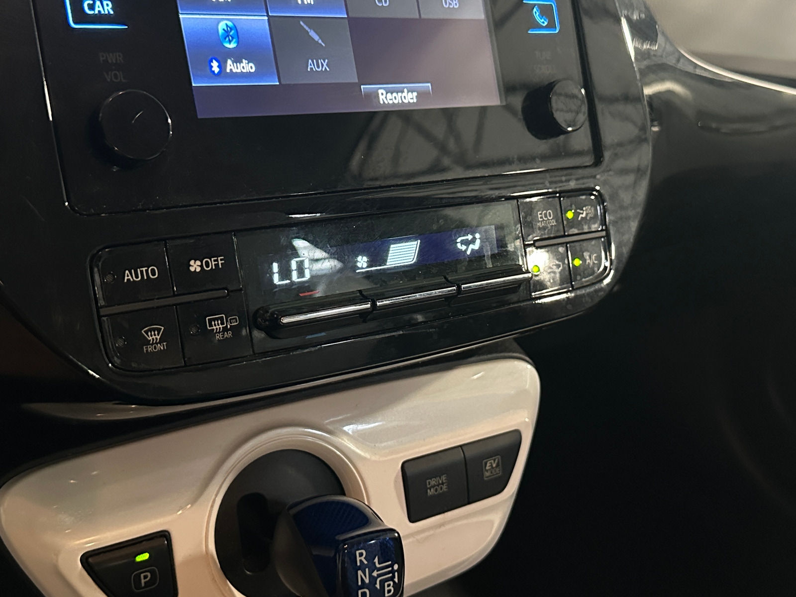 Thumbnail: 2017 Toyota Prius - 4