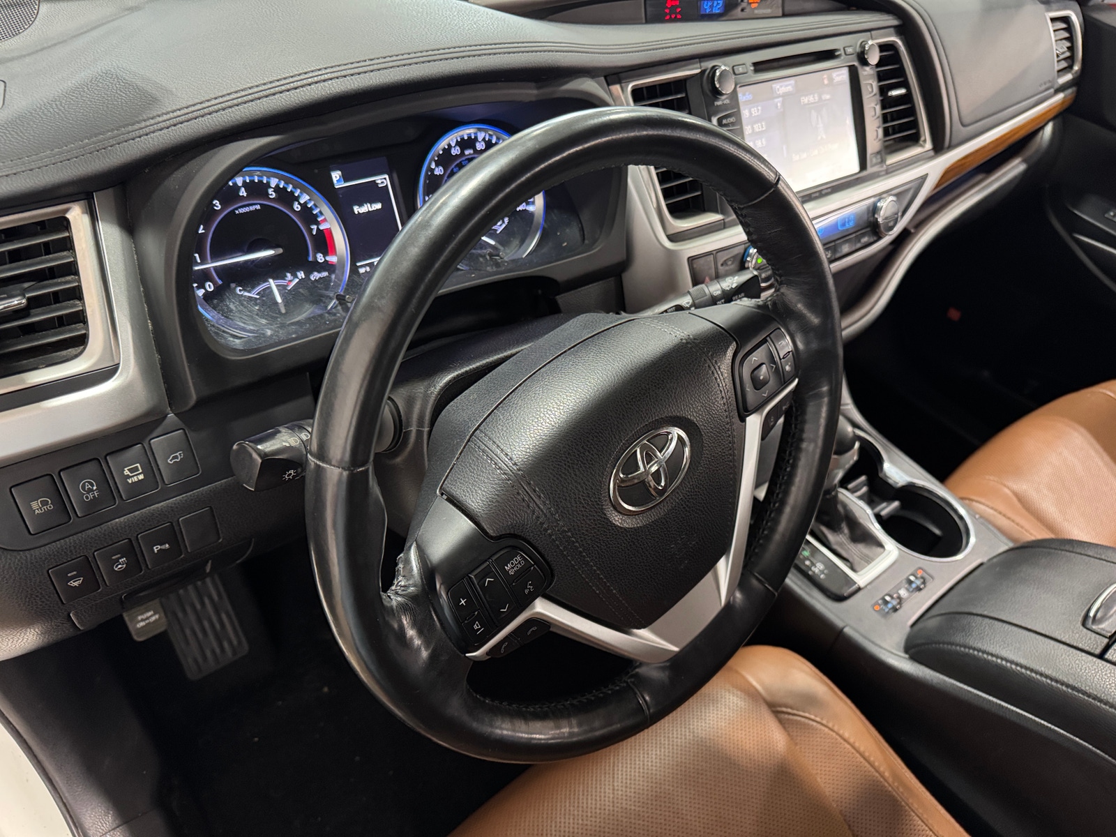 Thumbnail: 2018 Toyota Highlander - 2