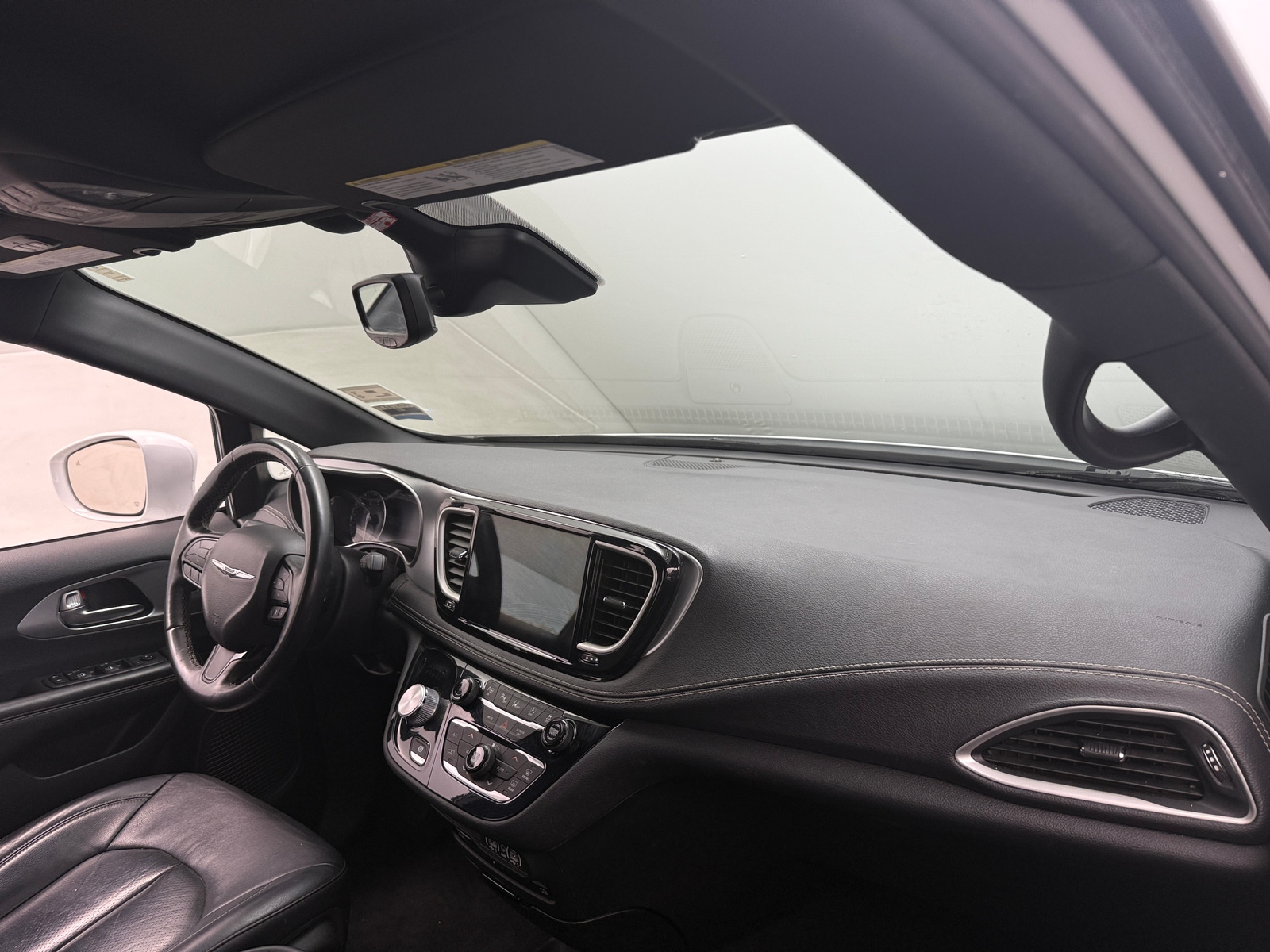 Thumbnail: 2021 Chrysler Pacifica - 2