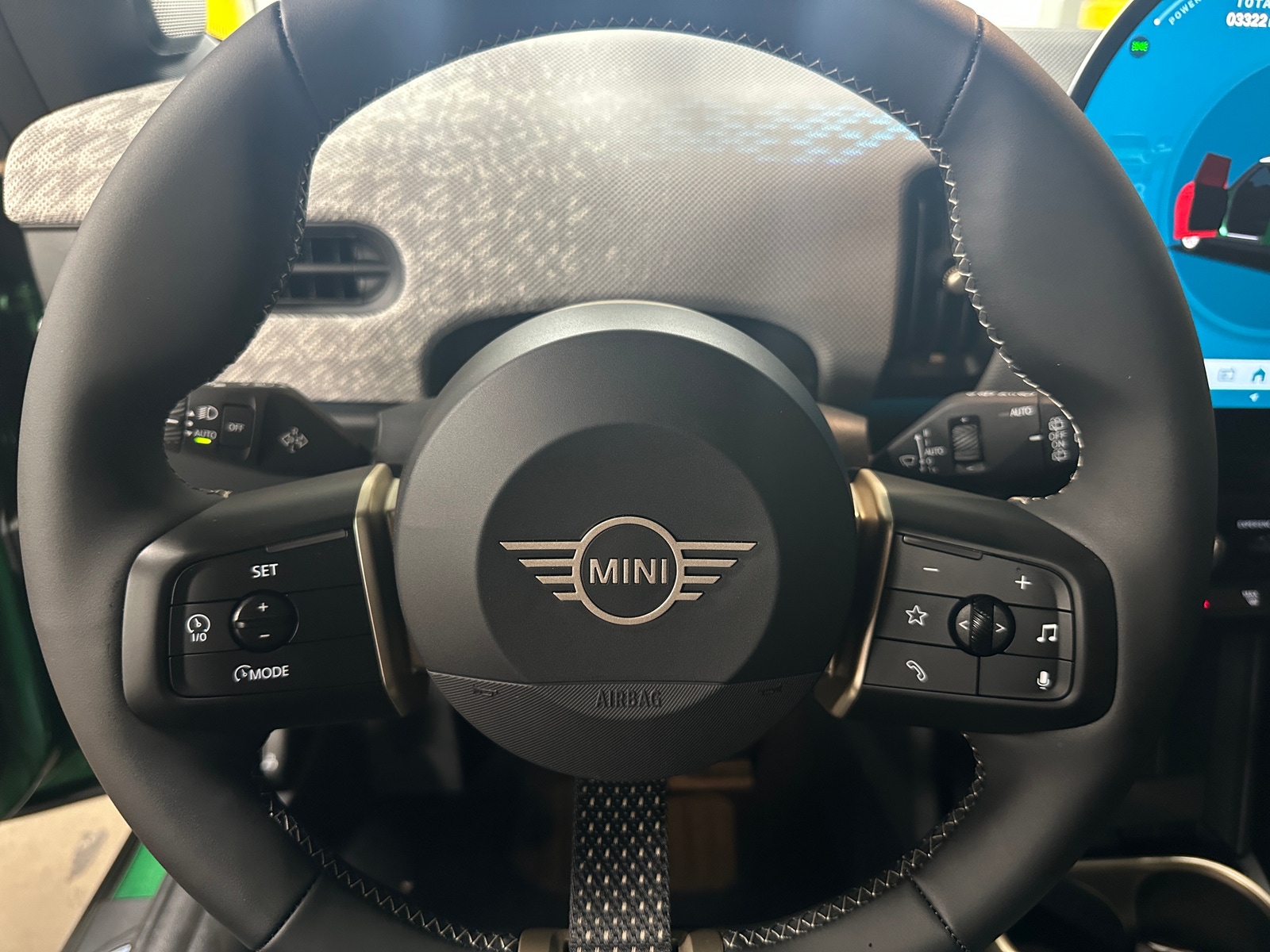 Thumbnail: 2025 MINI Cooper Hardtop - 4