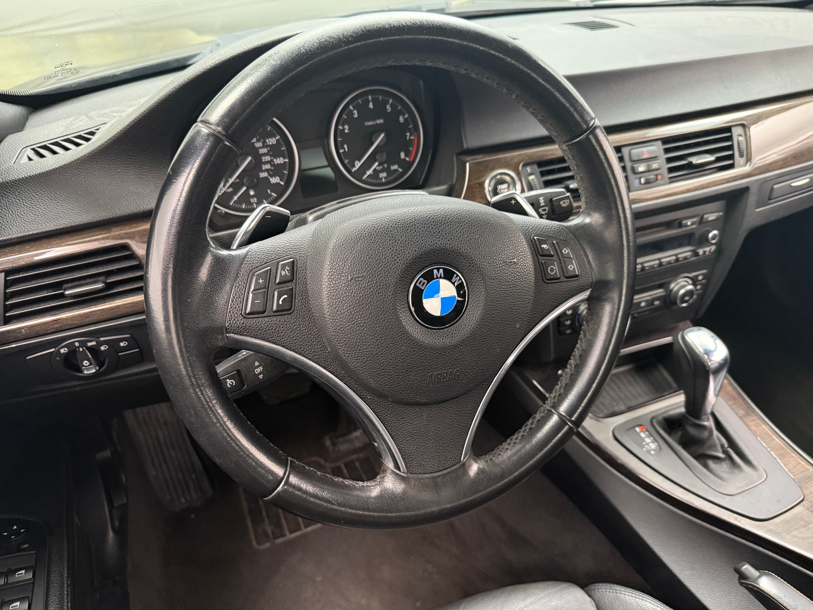 Thumbnail: 2011 BMW 3 Series - 4