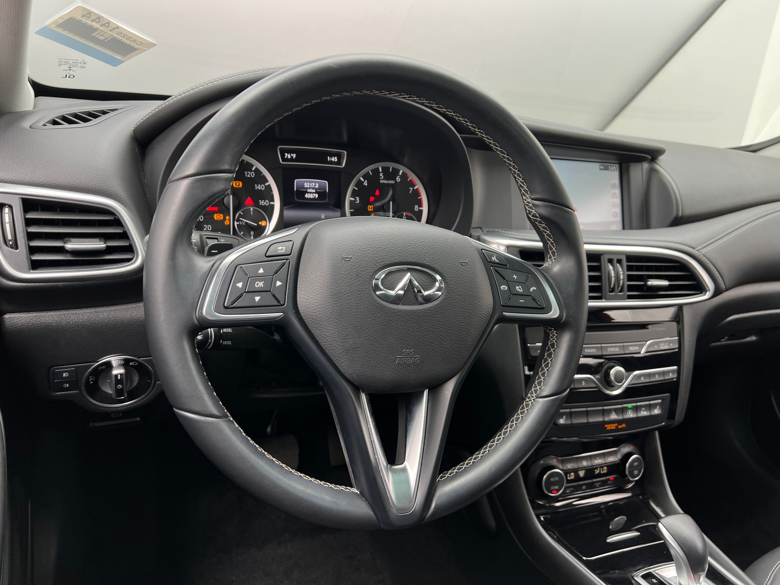 Thumbnail: 2017 INFINITI QX30 - 4