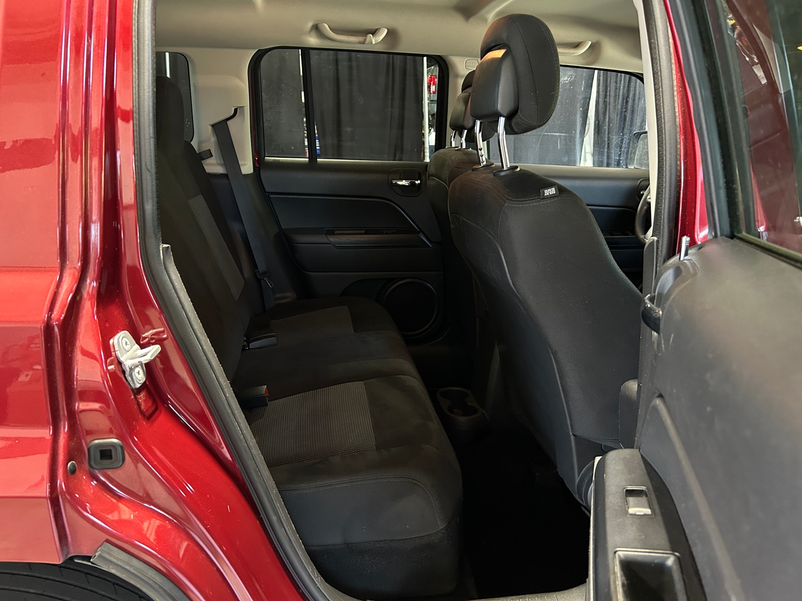 Thumbnail: 2014 Jeep Patriot - 6