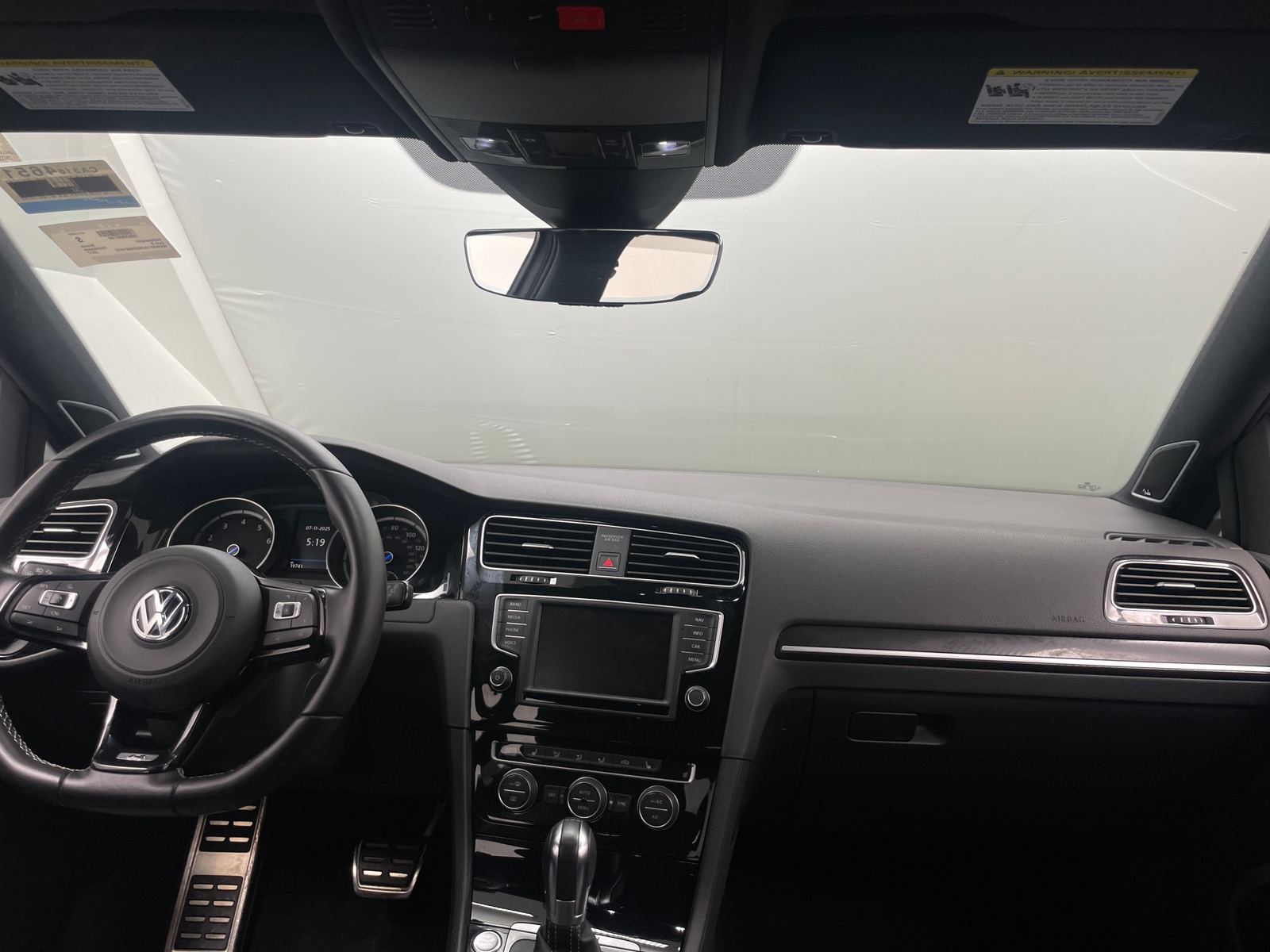 Thumbnail: 2017 Volkswagen Golf - 2