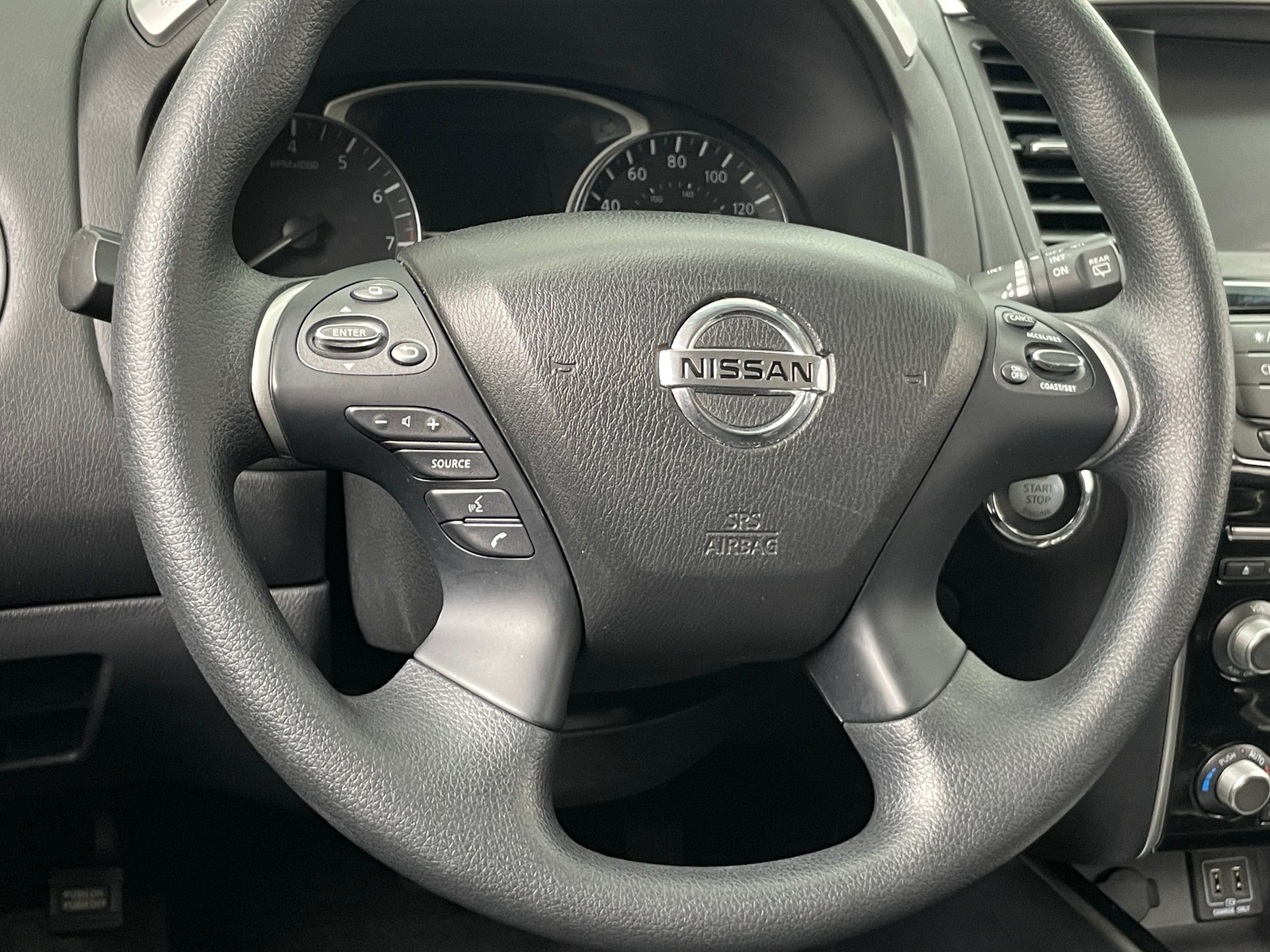 Thumbnail: 2018 Nissan Pathfinder - 5