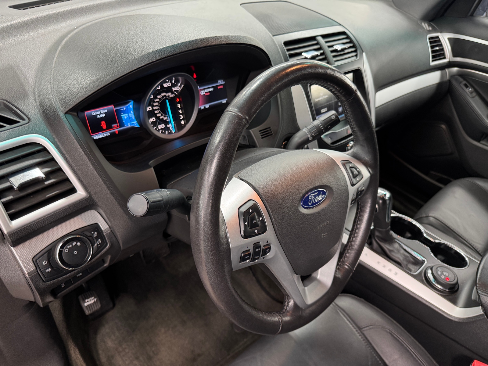 Thumbnail: 2015 Ford Explorer - 2