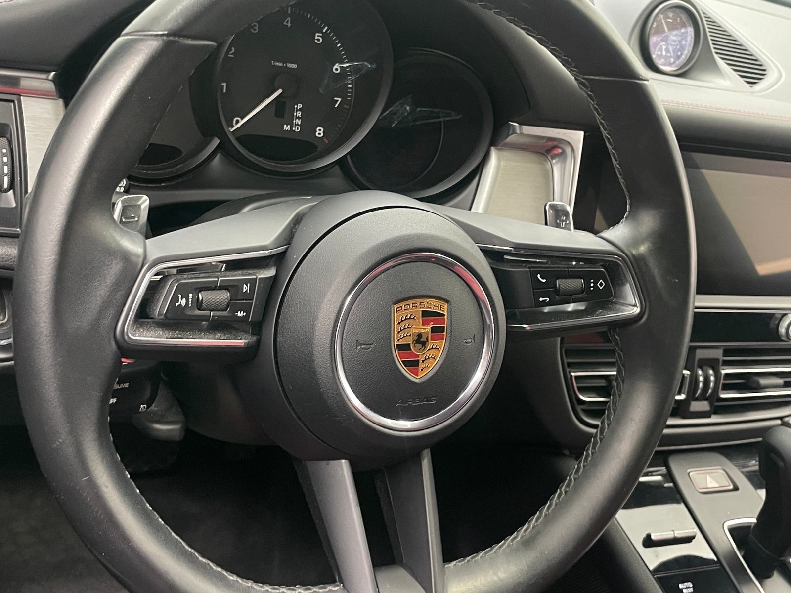Thumbnail: 2022 Porsche Macan - 4