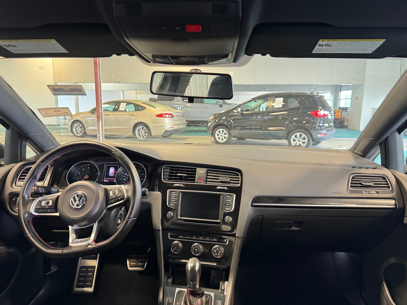Thumbnail: 2017 Volkswagen Golf - 3