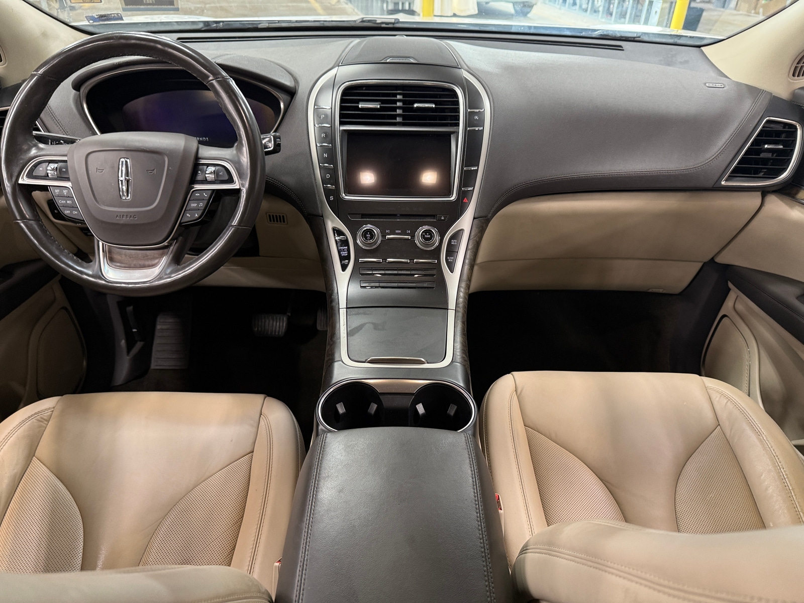 Thumbnail: 2019 Lincoln Nautilus - 2