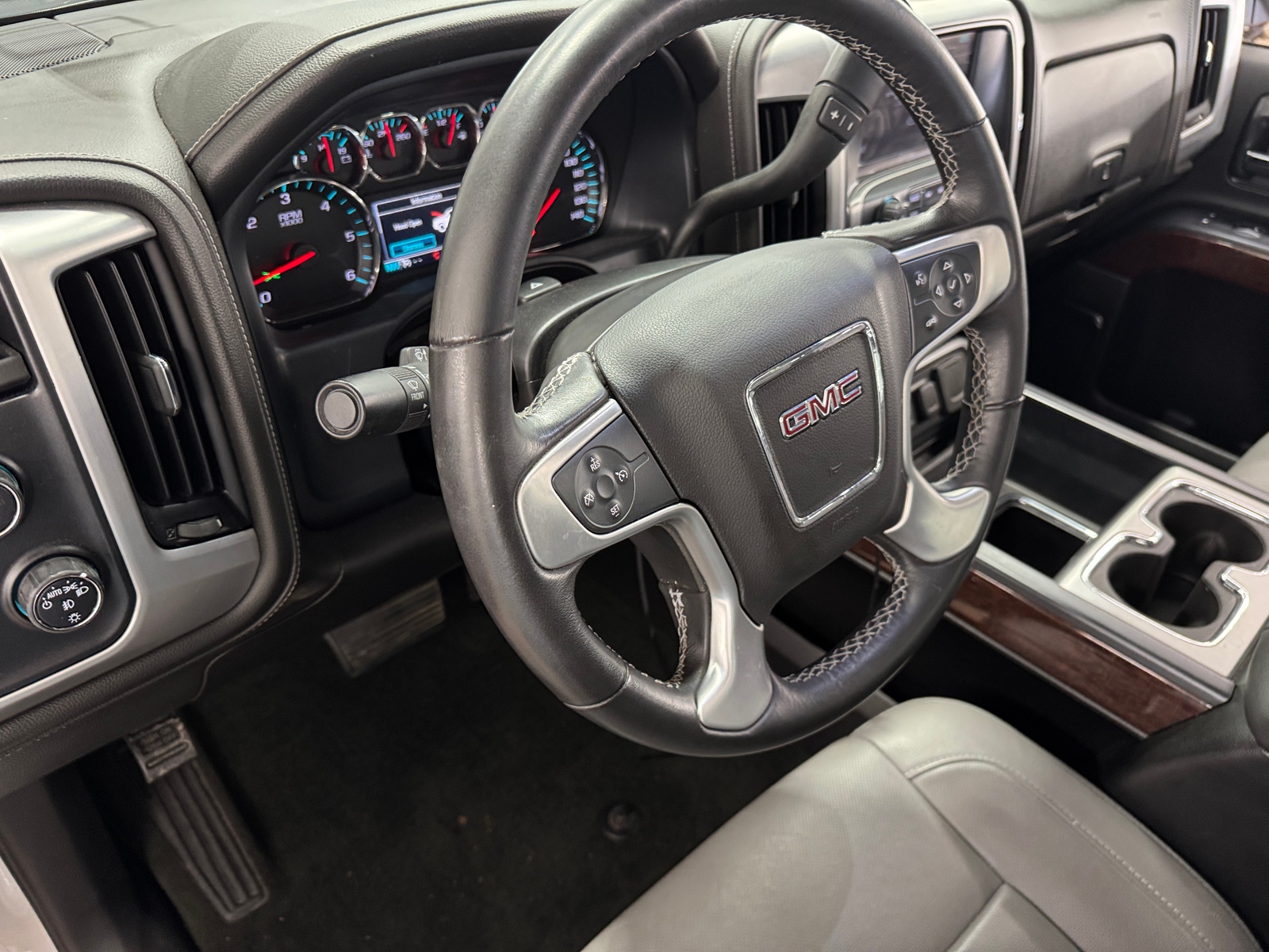 Thumbnail: 2017 GMC Sierra 1500 - 2