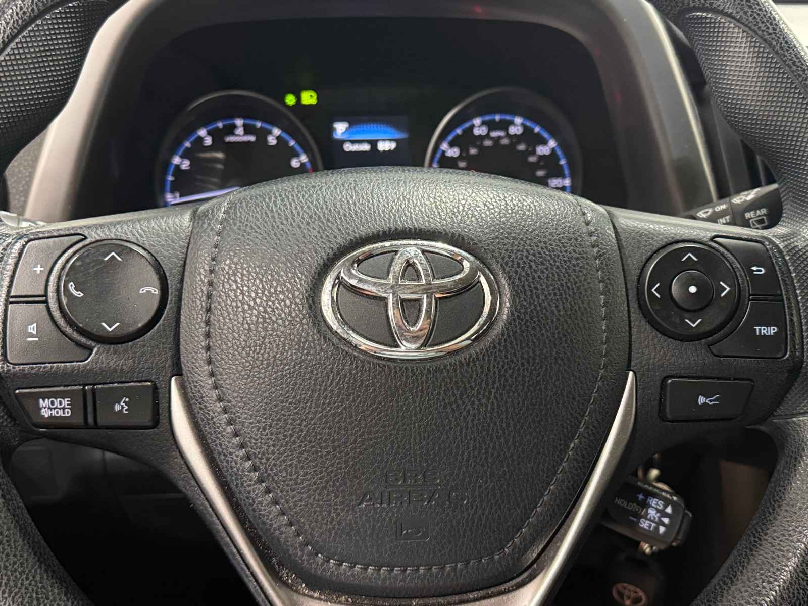 Thumbnail: 2018 Toyota RAV4 - 5
