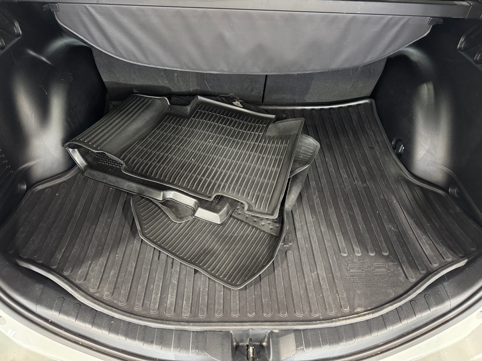 Thumbnail: 2018 Toyota RAV4 - 7