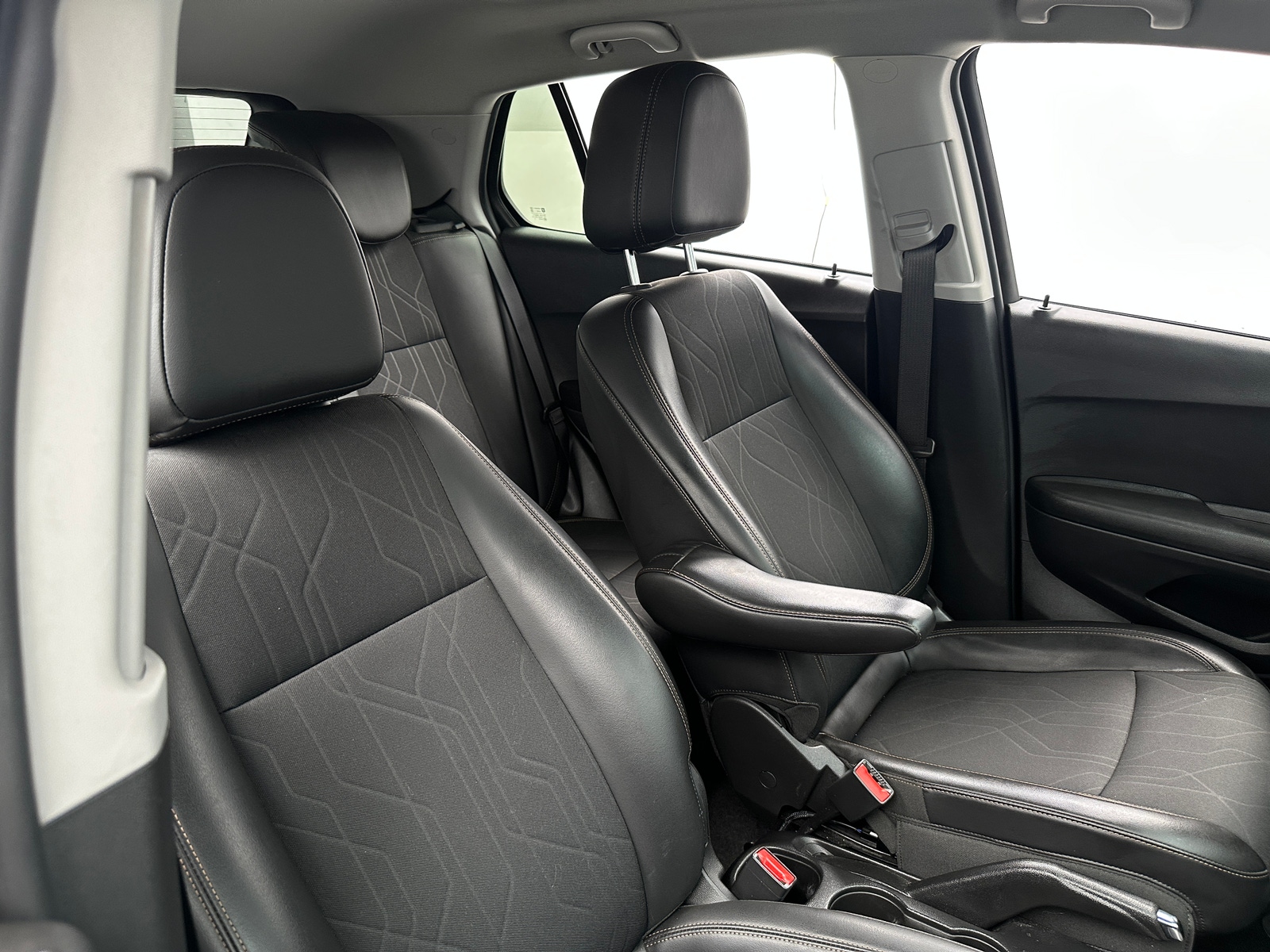 Thumbnail: 2021 Chevrolet Trax - 2