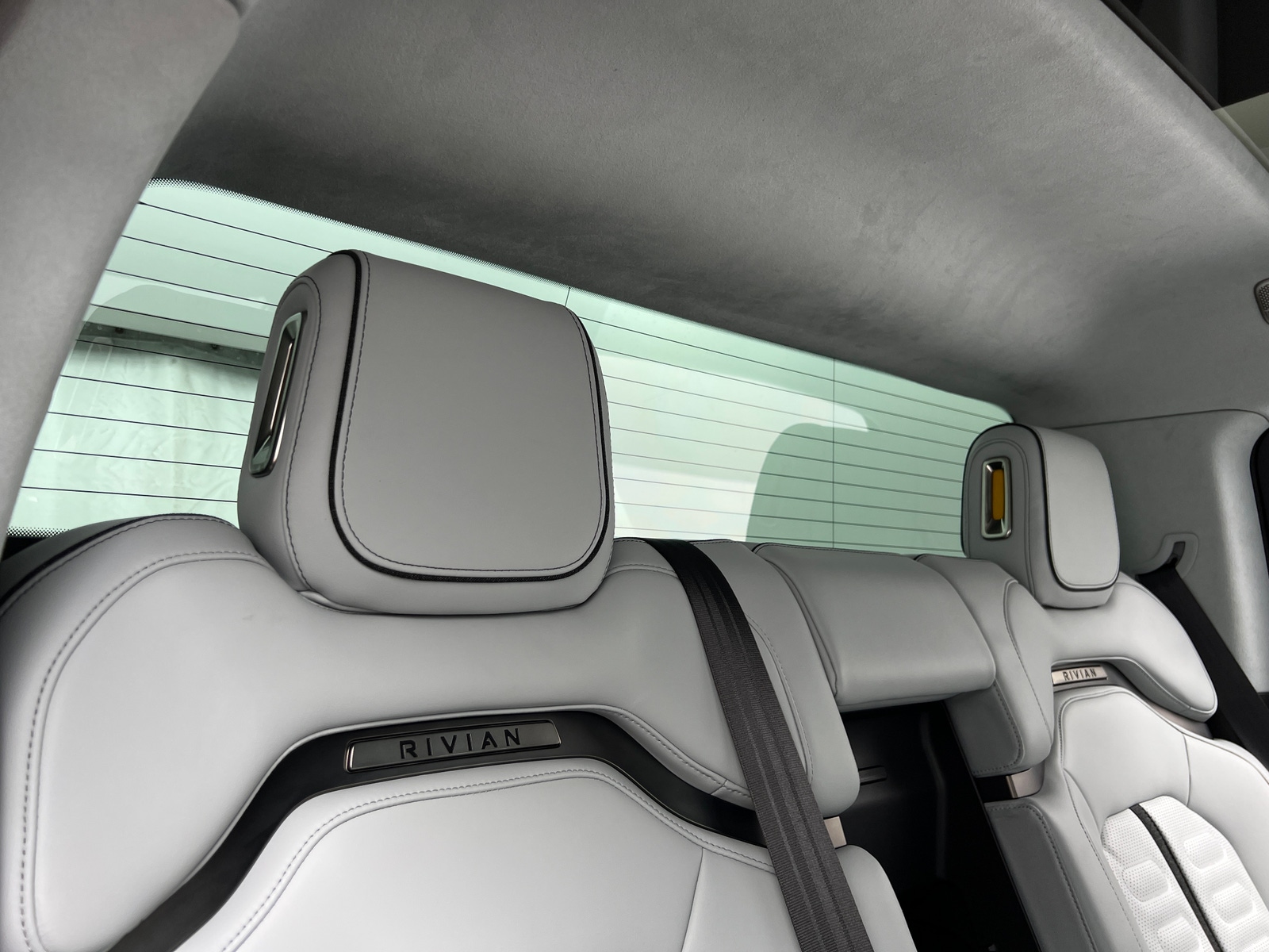 Thumbnail: 2023 Rivian R1T - 5