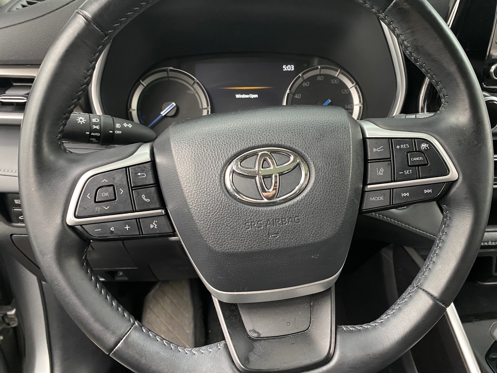 Thumbnail: 2022 Toyota Highlander - 4