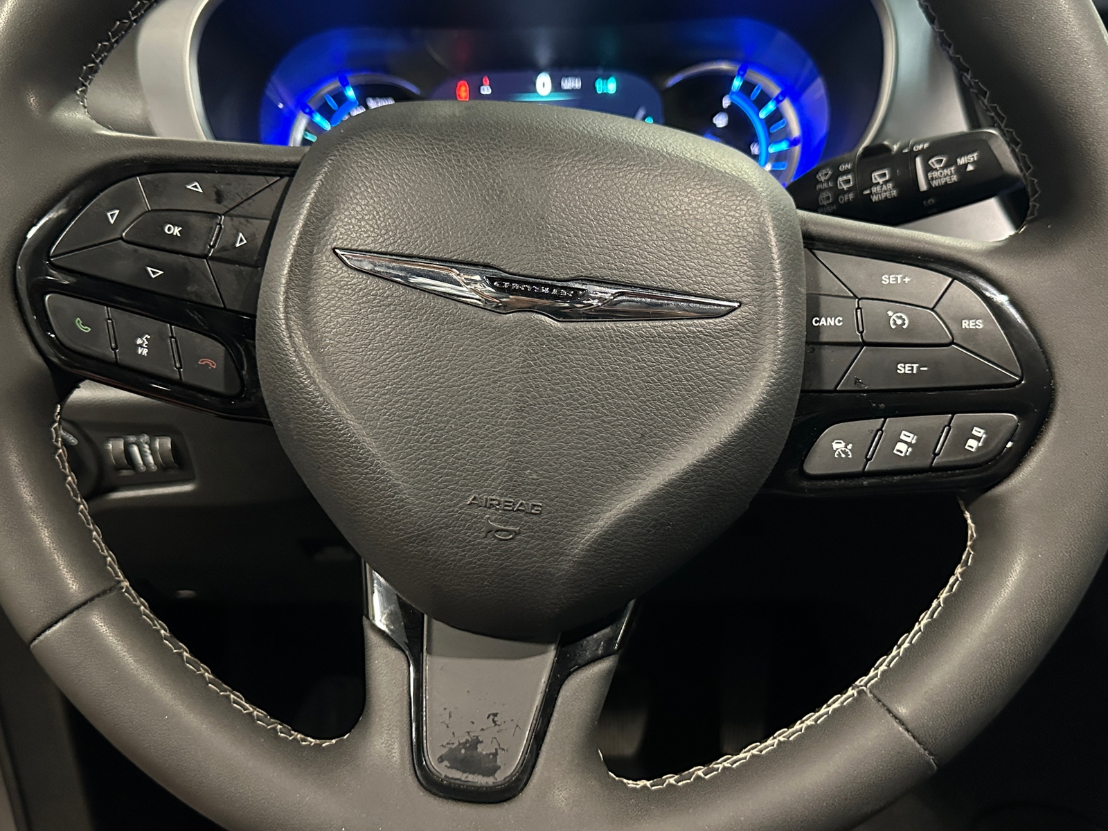 Thumbnail: 2024 Chrysler Pacifica - 4