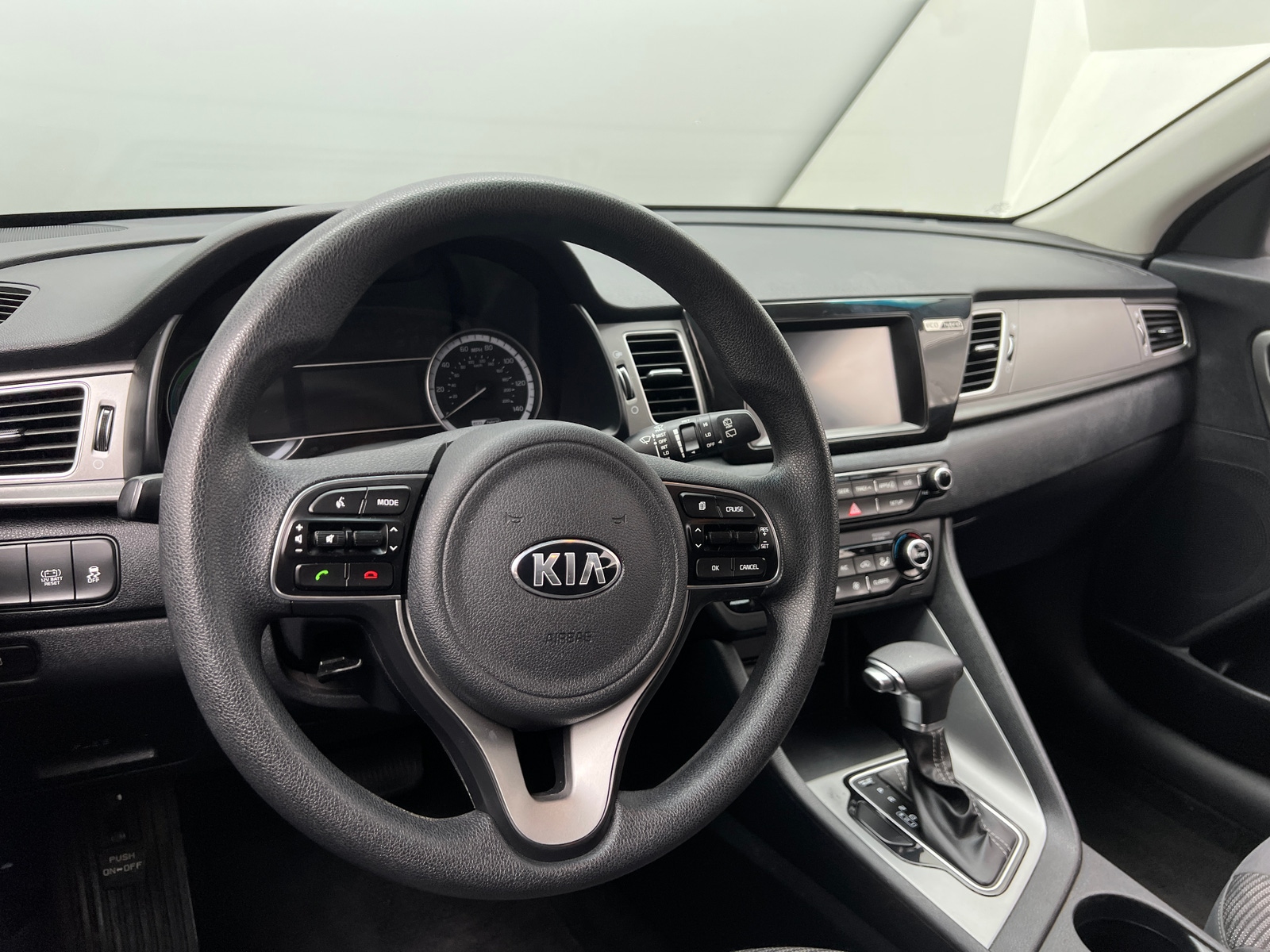 Thumbnail: 2019 Kia Niro - 5