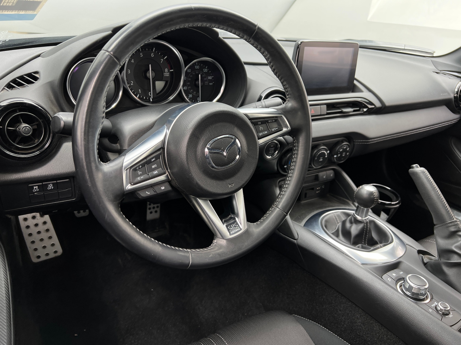 Thumbnail: 2020 Mazda MX-5 Miata - 5