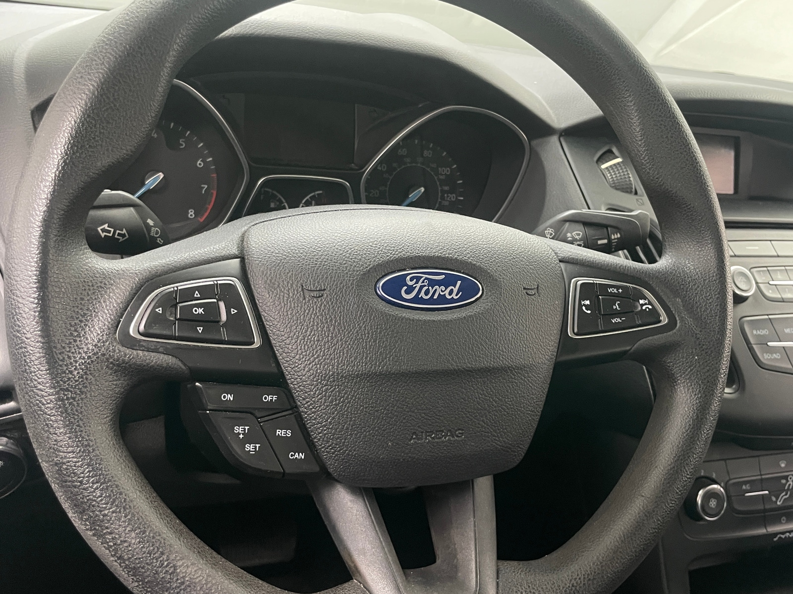 Thumbnail: 2016 Ford Focus - 5