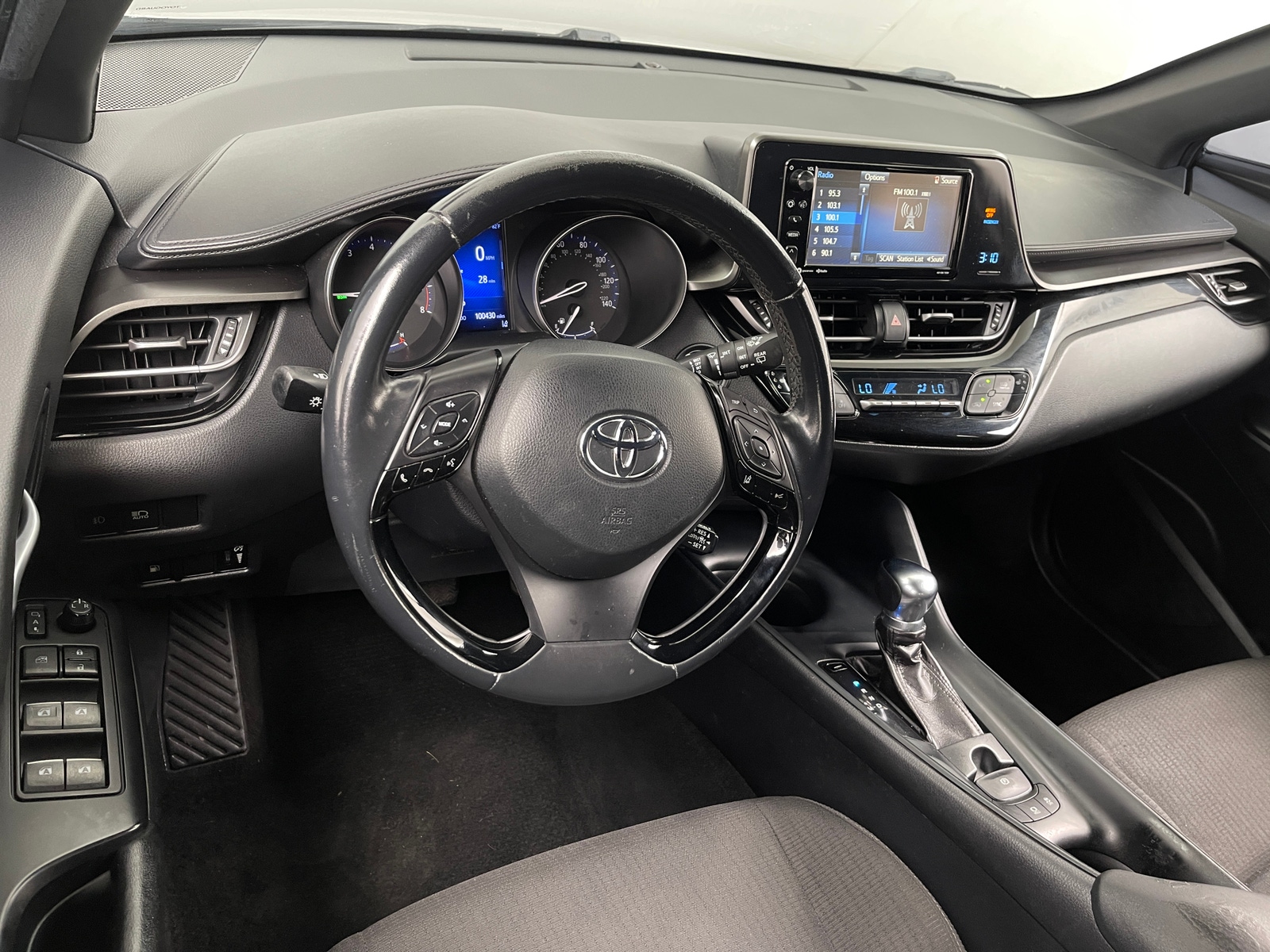 Thumbnail: 2018 Toyota C-HR - 3