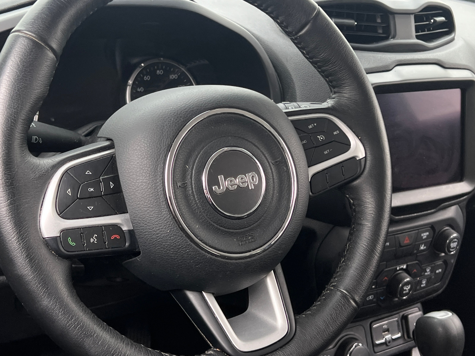 Thumbnail: 2023 Jeep Renegade - 5