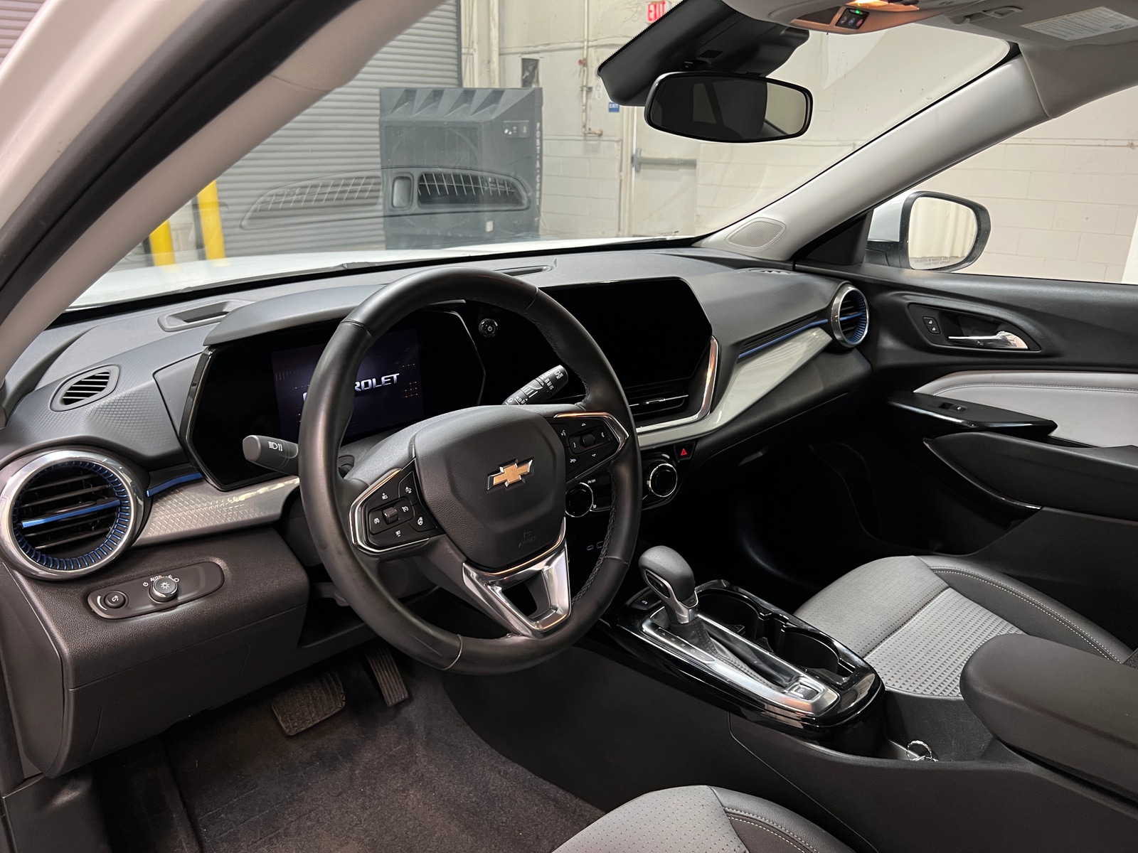 Thumbnail: 2024 Chevrolet Trax - 3