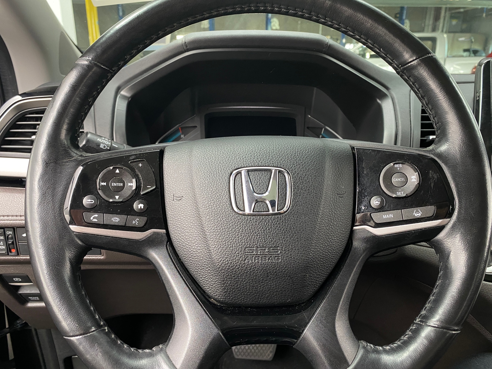 Thumbnail: 2018 Honda Odyssey - 4