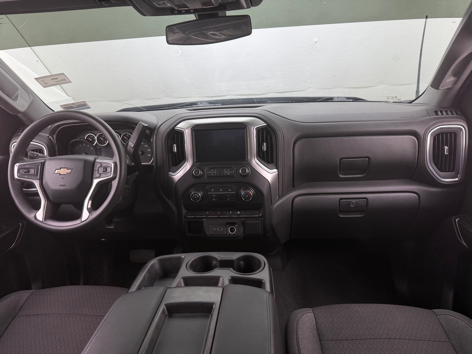 Thumbnail: 2020 Chevrolet Silverado 1500 - 3