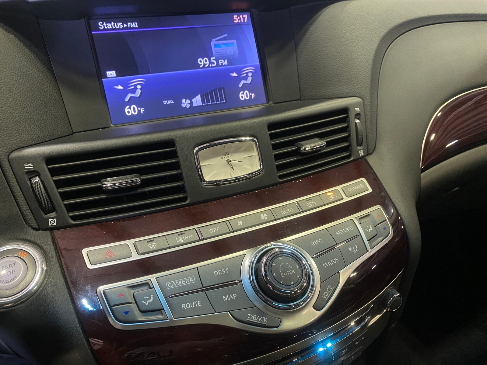Thumbnail: 2015 INFINITI Q70 - 4