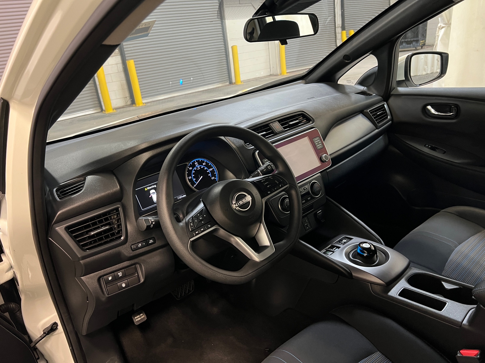 Thumbnail: 2023 Nissan Leaf - 3