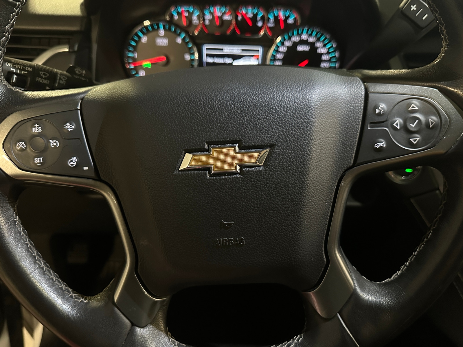 Thumbnail: 2020 Chevrolet Tahoe - 4