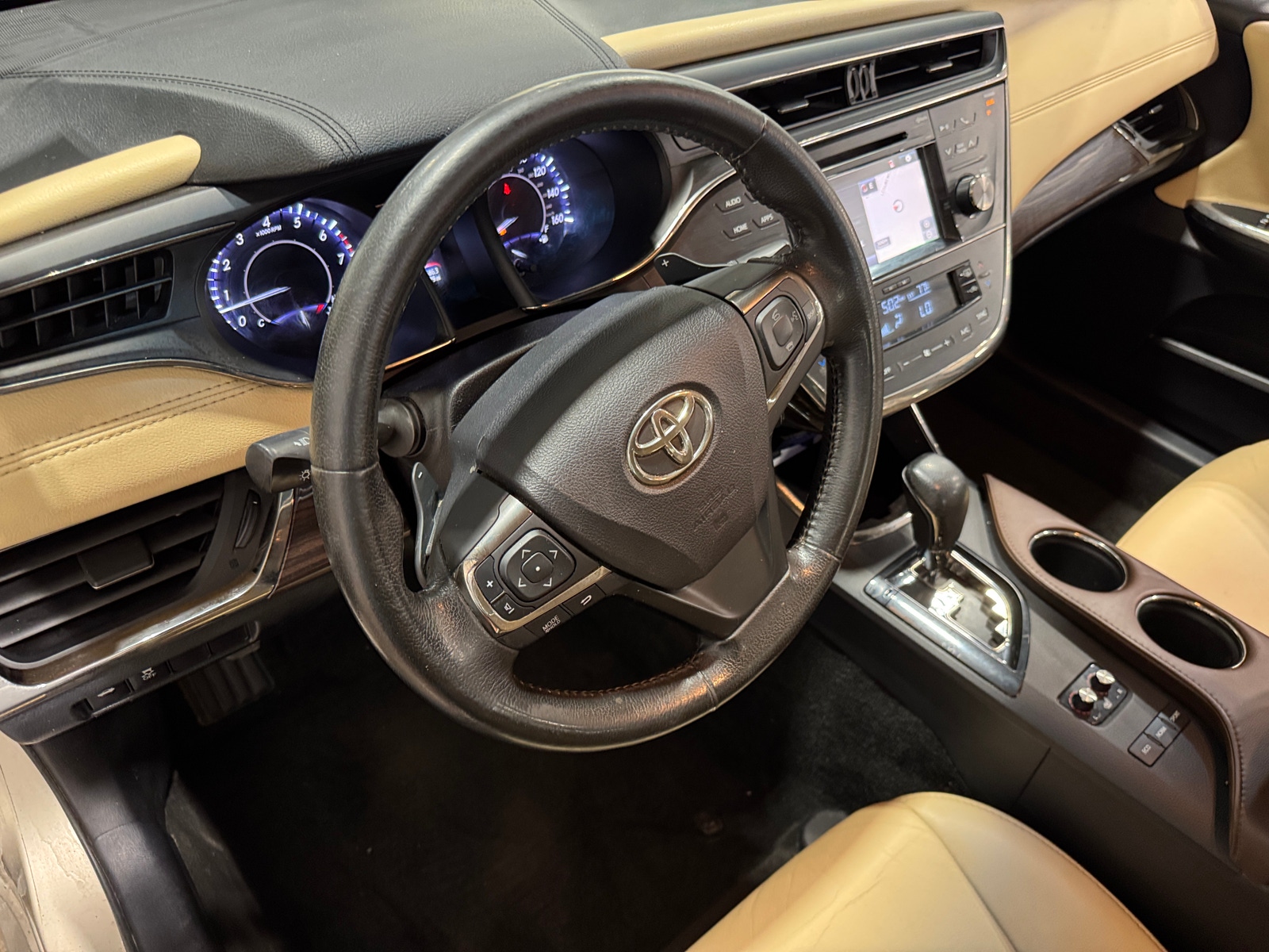 Thumbnail: 2015 Toyota Avalon - 2