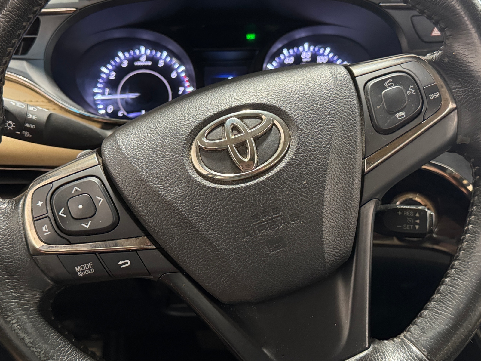 Thumbnail: 2015 Toyota Avalon - 4
