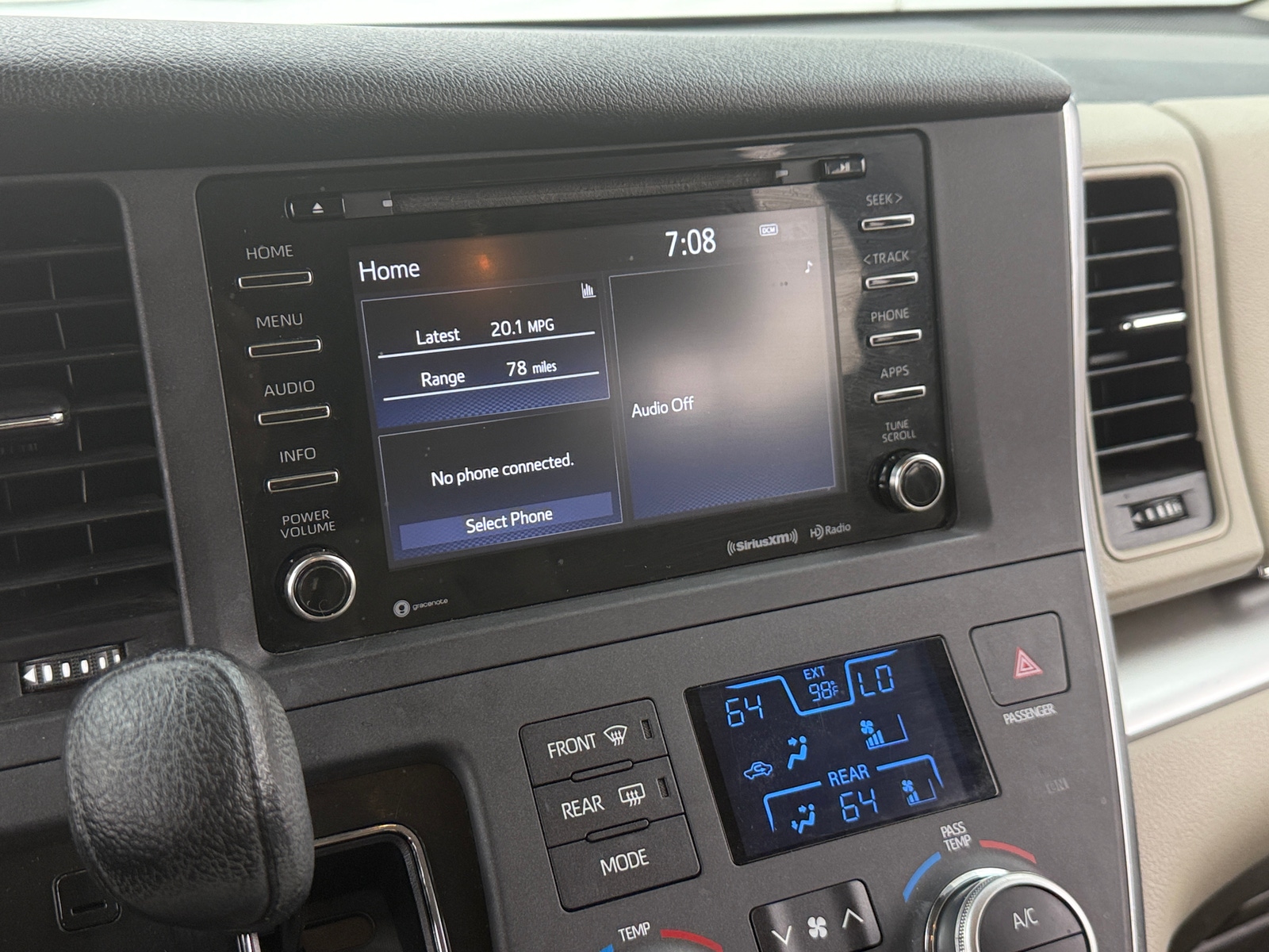 Thumbnail: 2018 Toyota Sienna - 4