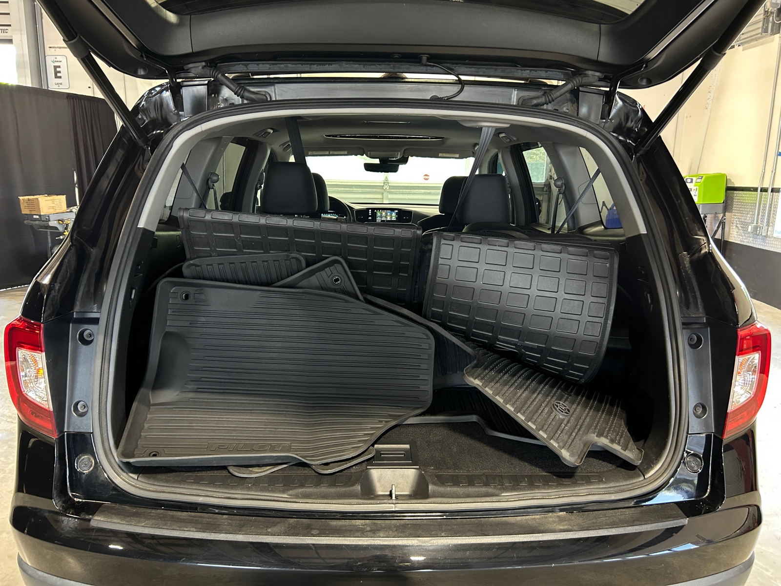 Thumbnail: 2019 Honda Pilot - 6