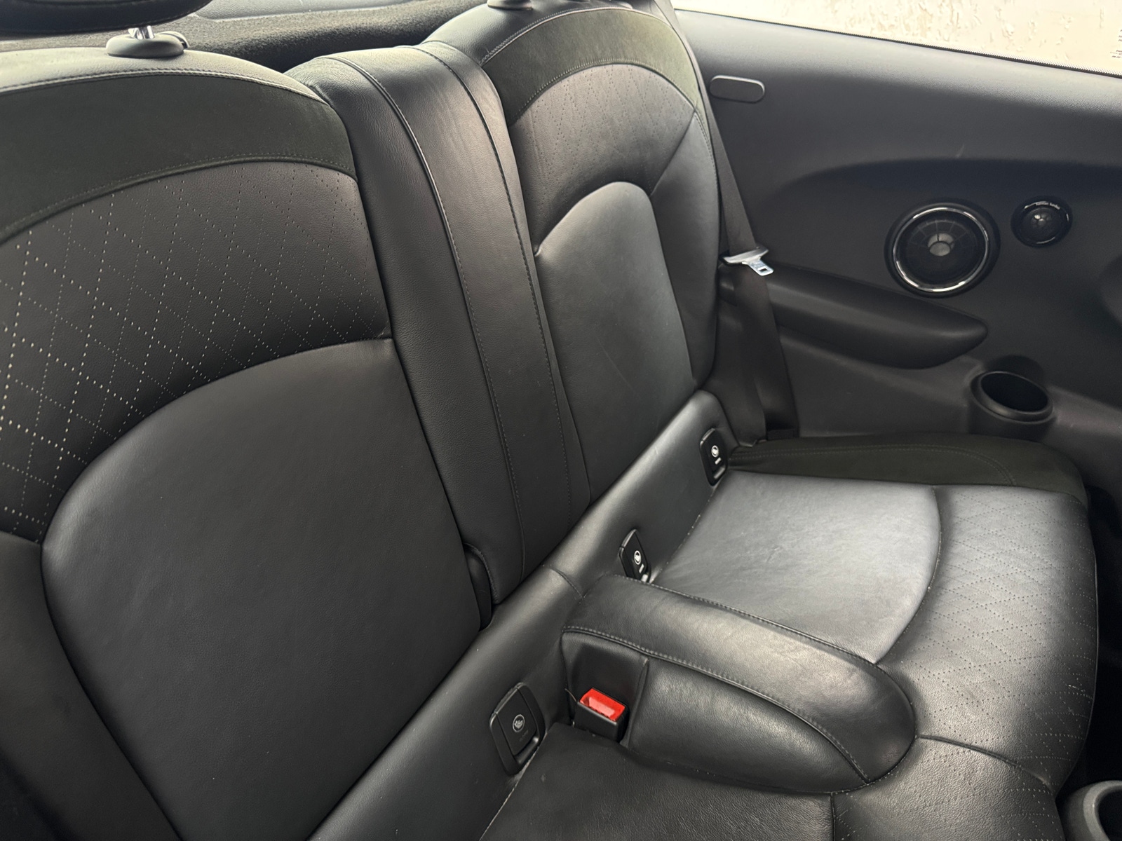 Thumbnail: 2015 MINI Cooper Hardtop - 5