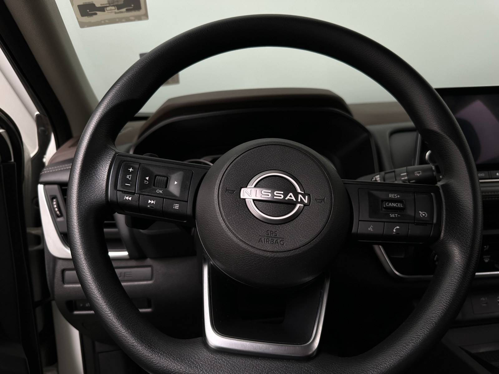 Thumbnail: 2023 Nissan Rogue - 5