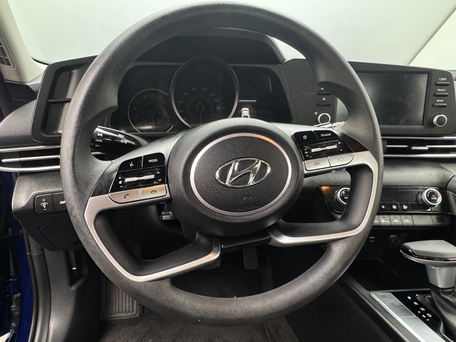Thumbnail: 2023 Hyundai Elantra - 5