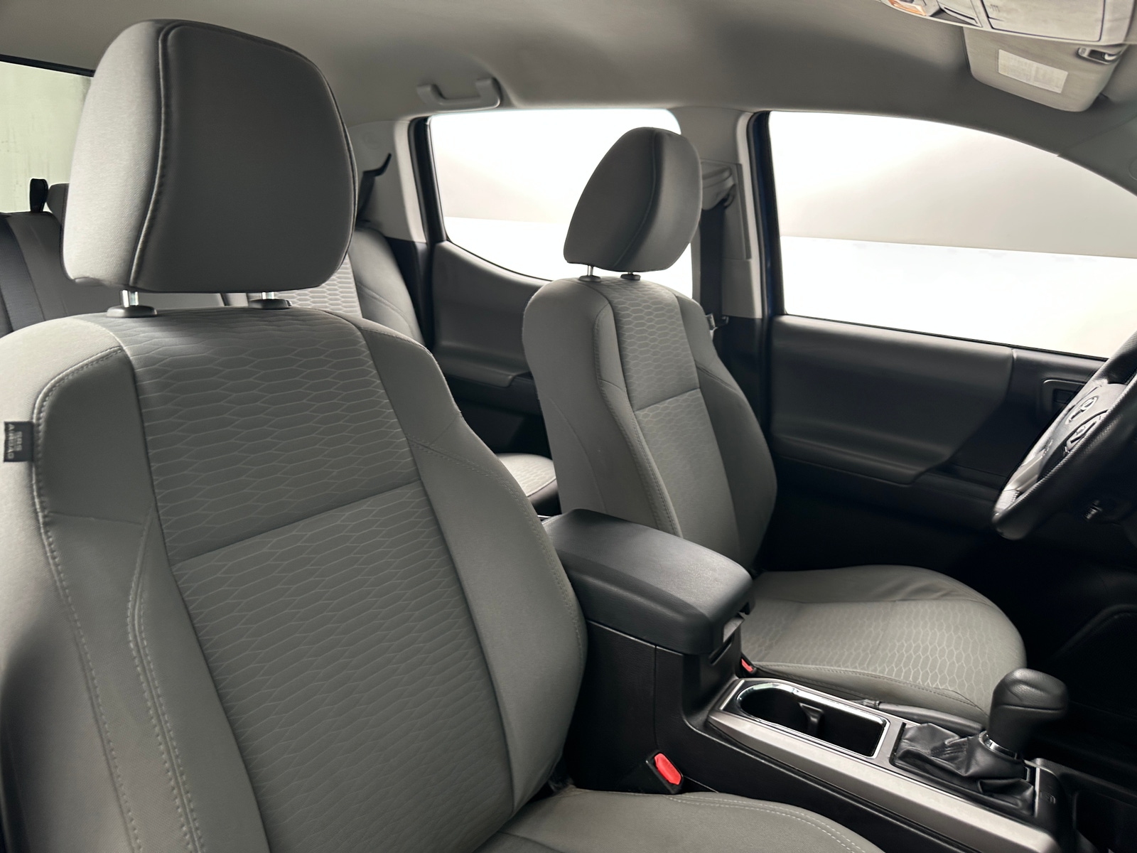 Thumbnail: 2016 Toyota Tacoma - 2