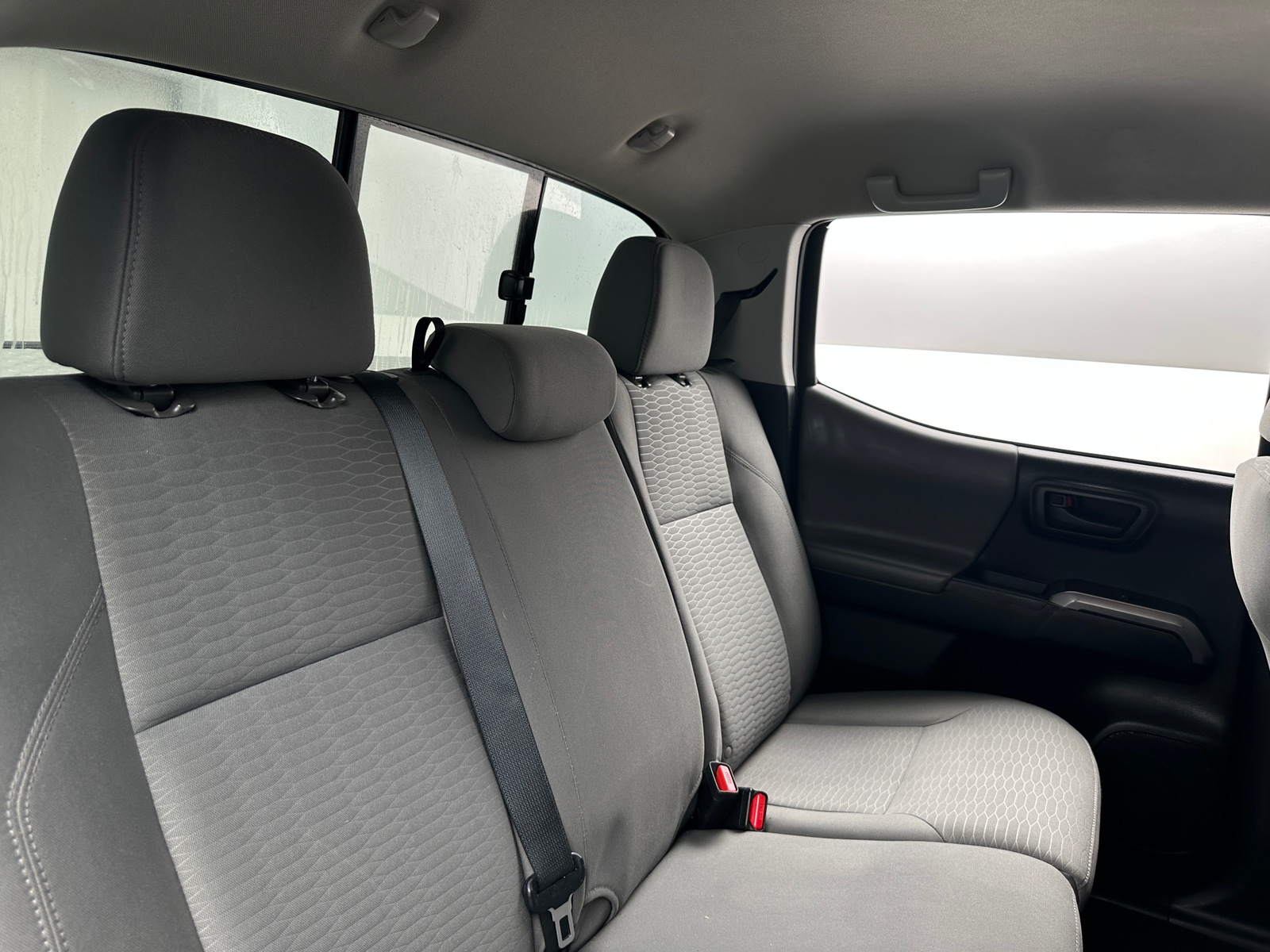 Thumbnail: 2016 Toyota Tacoma - 6