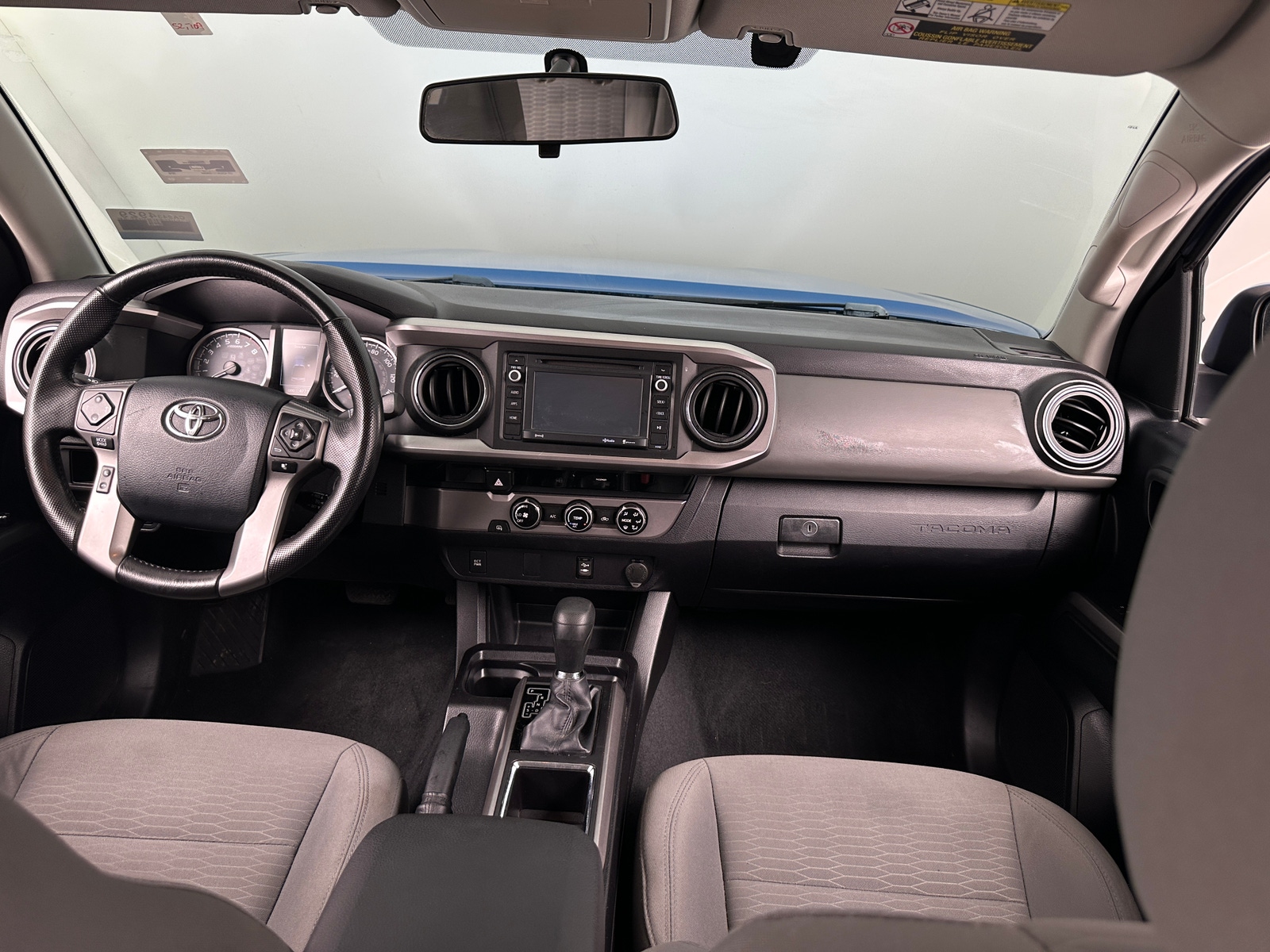 Thumbnail: 2016 Toyota Tacoma - 3