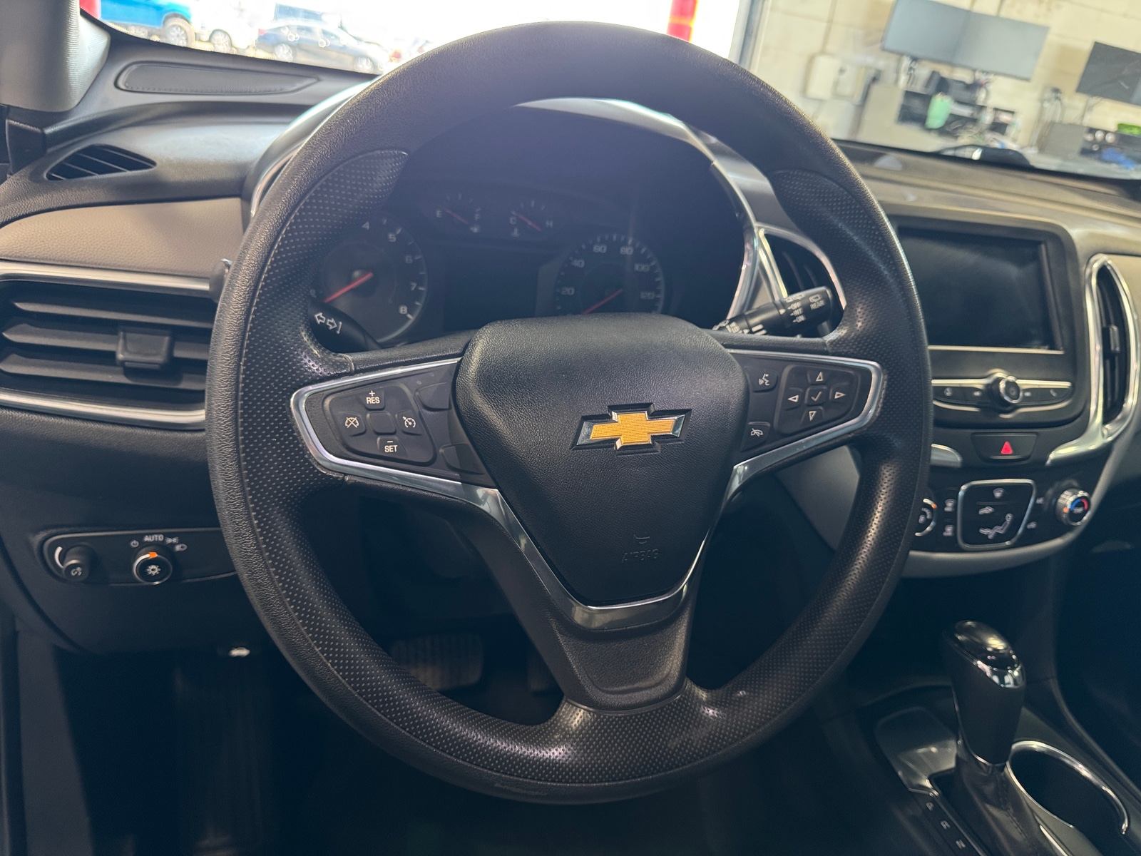 Thumbnail: 2019 Chevrolet Equinox - 5
