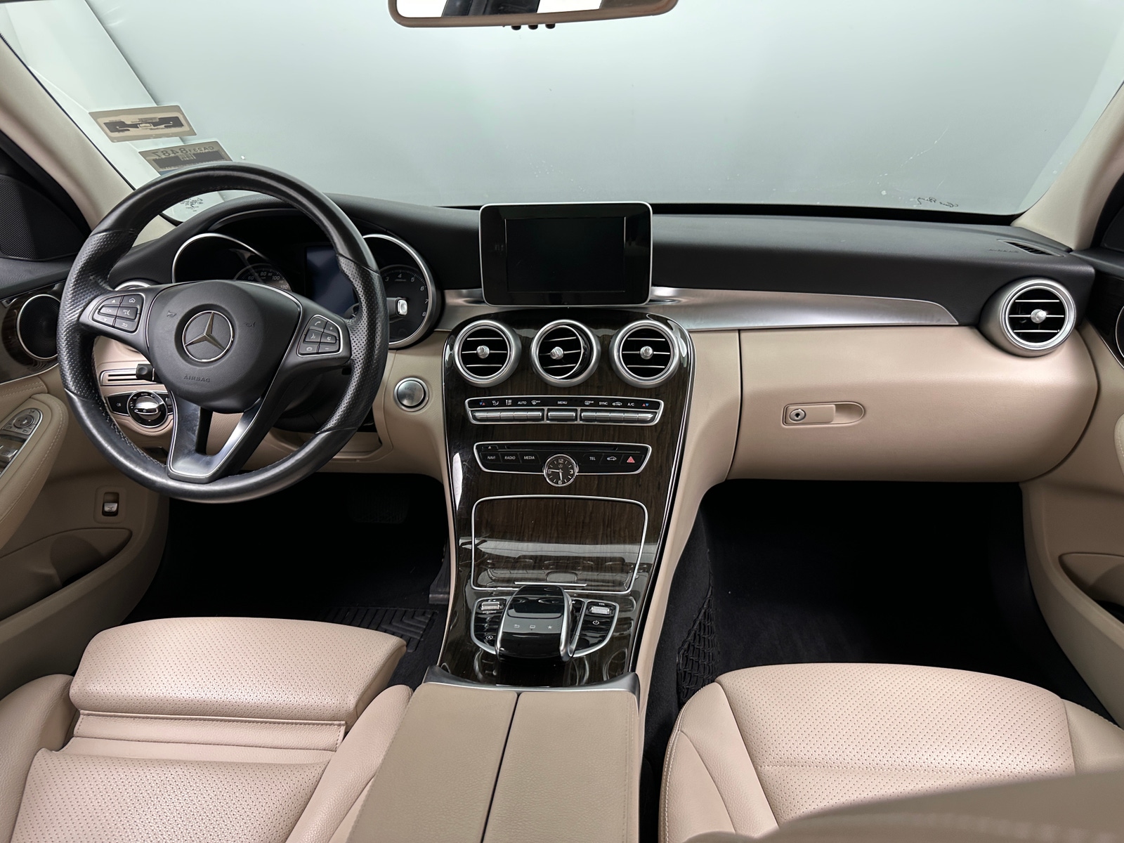 Thumbnail: 2016 Mercedes-Benz C-Class - 2