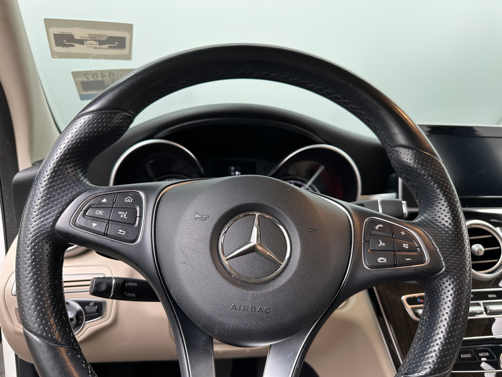 Thumbnail: 2016 Mercedes-Benz C-Class - 4