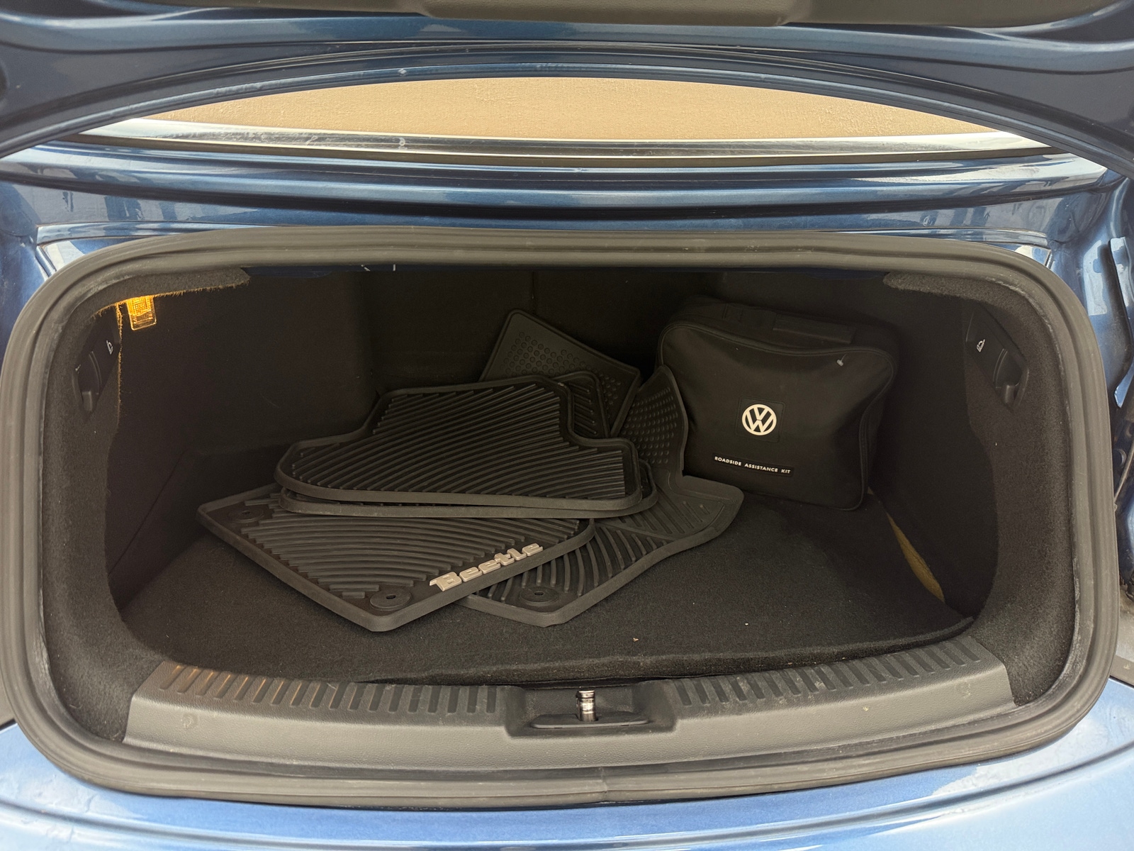 Thumbnail: 2017 Volkswagen Beetle - 6