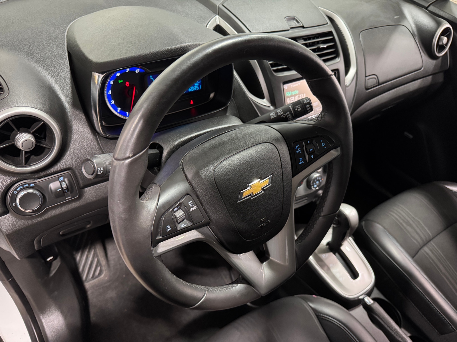 Thumbnail: 2016 Chevrolet Trax - 3