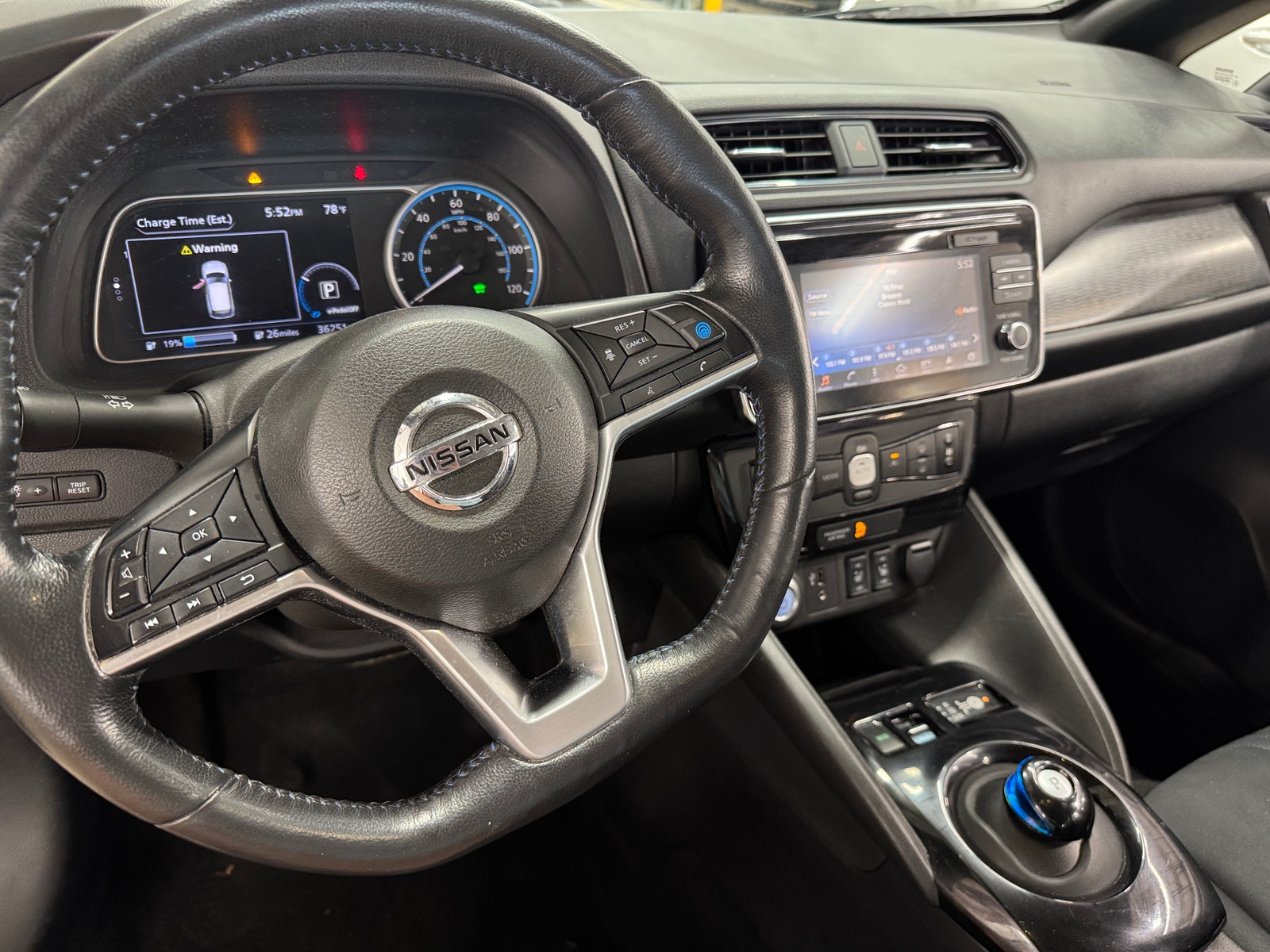 Thumbnail: 2019 Nissan Leaf - 3