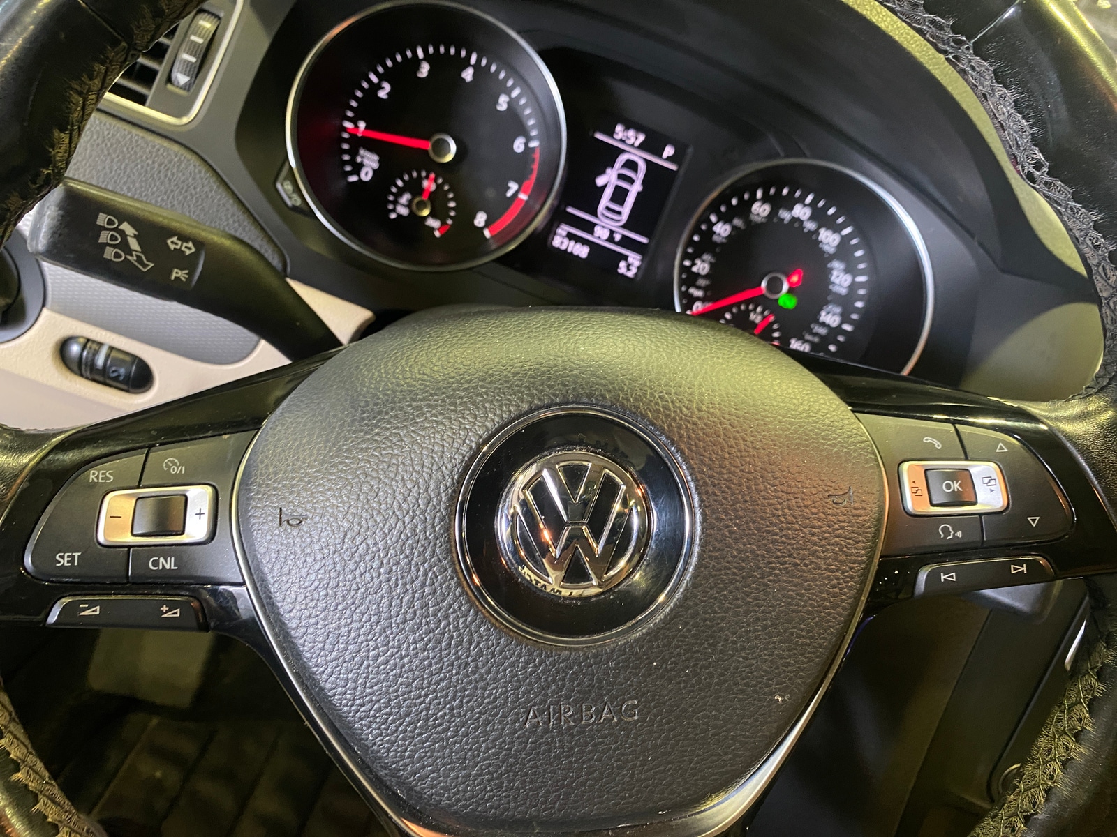 Thumbnail: 2017 Volkswagen Jetta - 4
