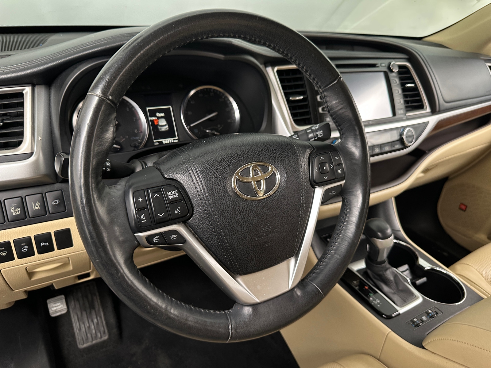 Thumbnail: 2015 Toyota Highlander - 4