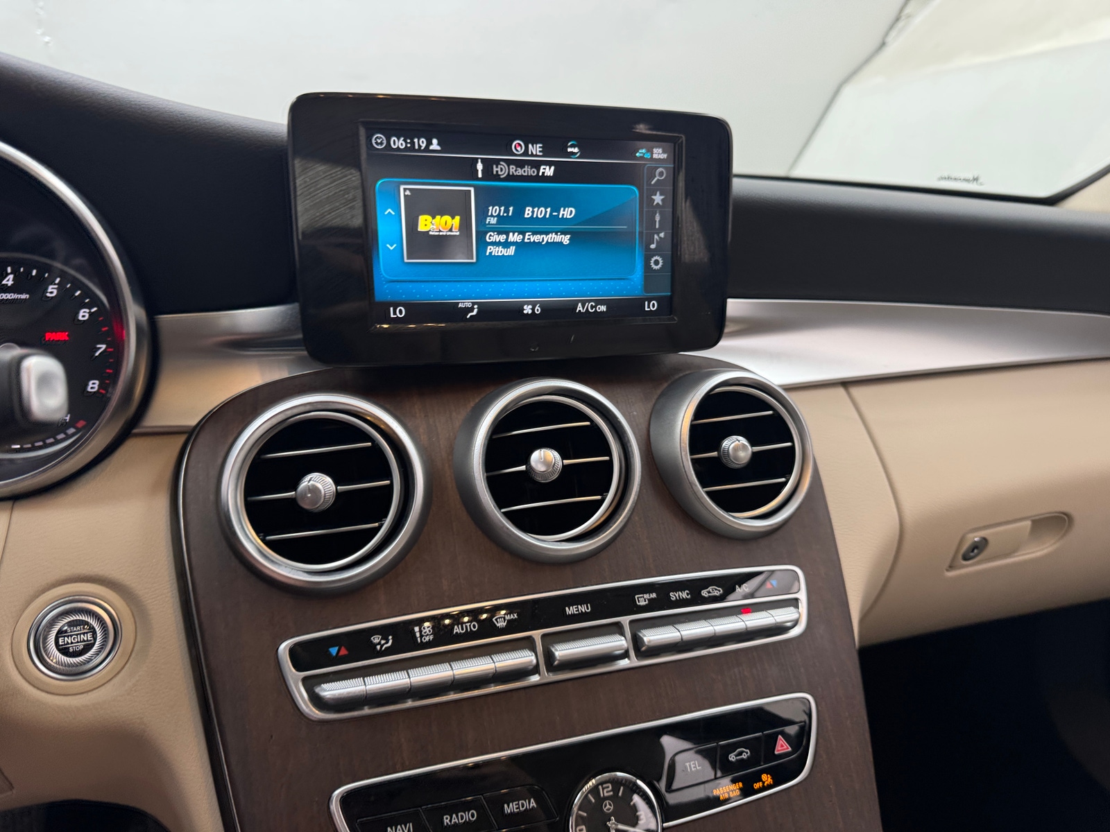 Thumbnail: 2019 Mercedes-Benz C-Class - 3